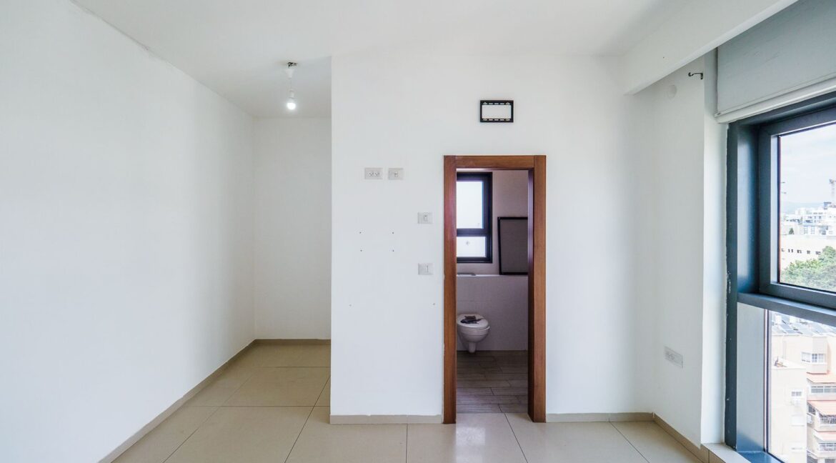 WhatsApp Image 2025-06-05 at 09.11.39 (1)