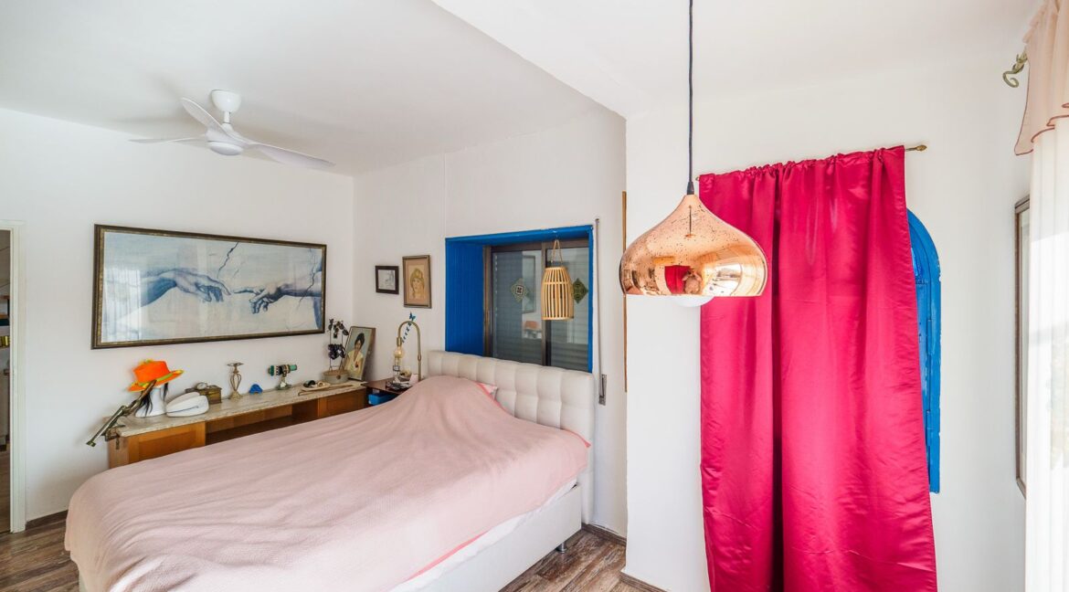 WhatsApp Image 2025-03-30 at 11.09.48