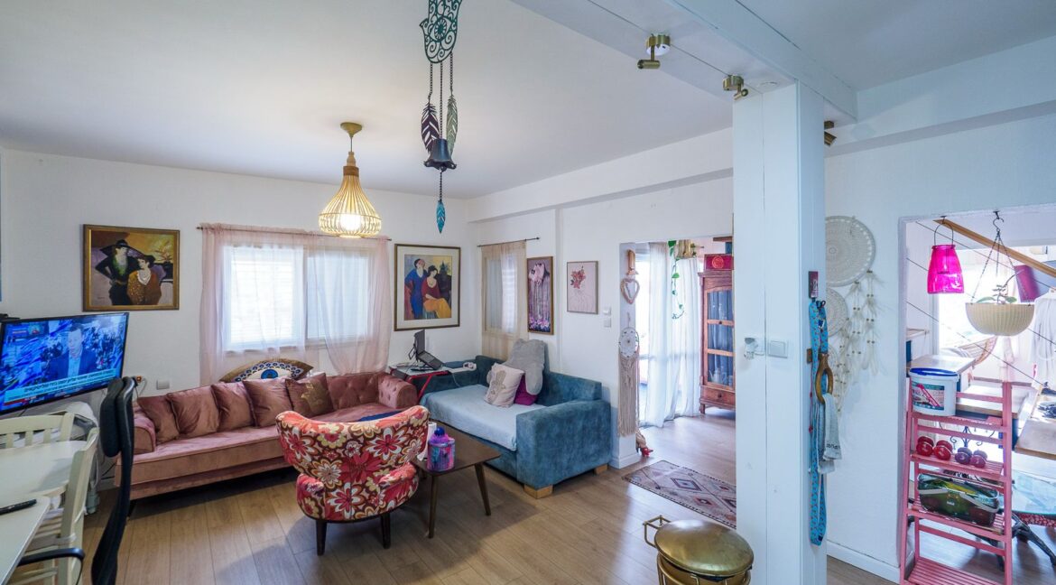 WhatsApp Image 2025-03-30 at 11.10.00