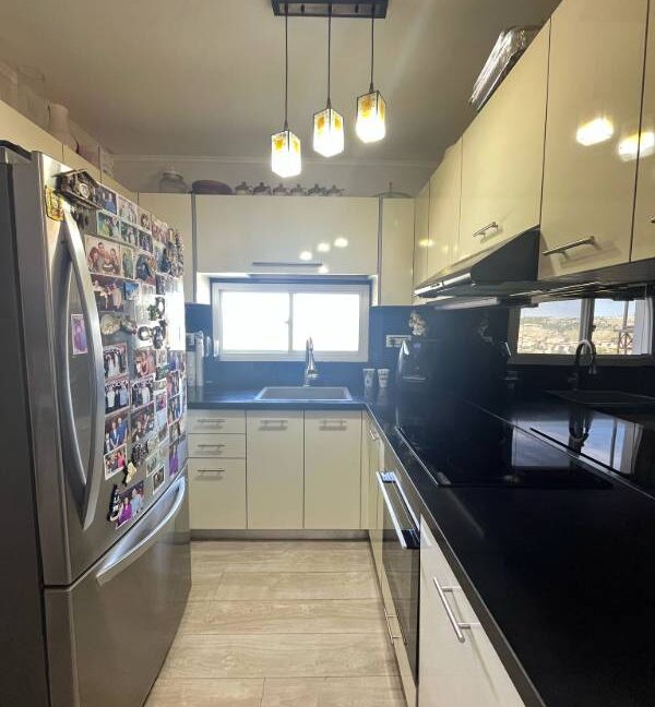 744ece30-fc39-4400-8e40-98fce9df848b