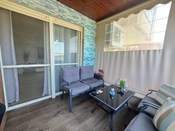 b64cc0e4-1eb1-4b47-a3d9-7bd76c12060c