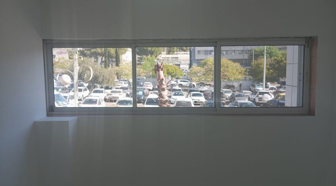 WhatsApp Image 2025-09-21 at 09.47.45