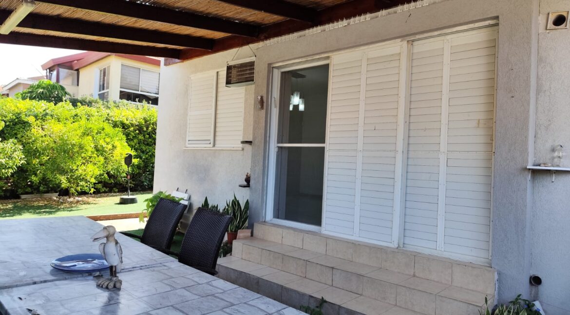 WhatsApp Image 2025-09-25 at 13.23.02 (1)