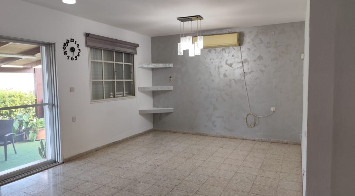 WhatsApp Image 2025-09-25 at 13.23.08