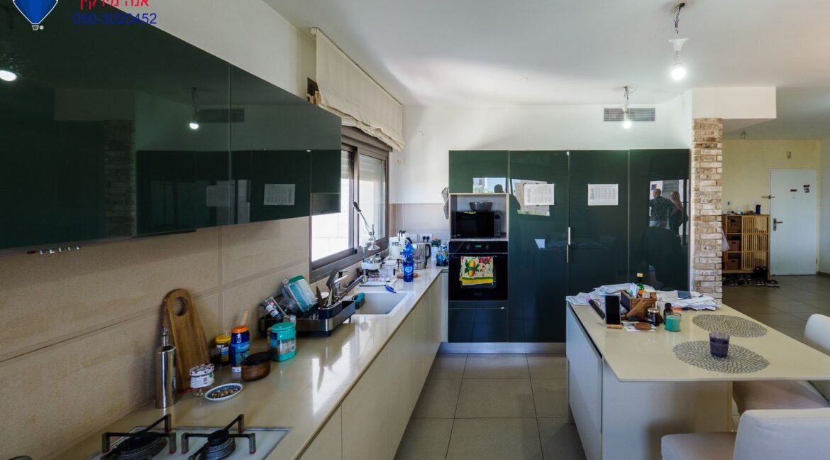 WhatsApp Image 2025-10-27 at 15.37.11