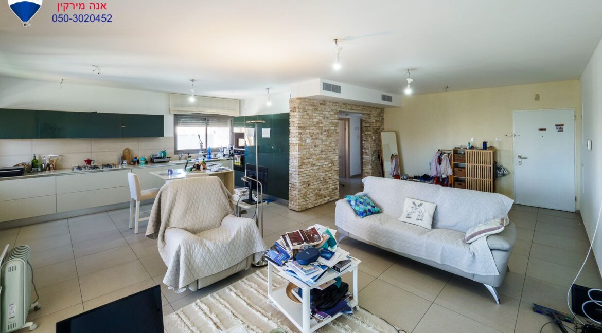 WhatsApp Image 2025-10-27 at 15.37.13