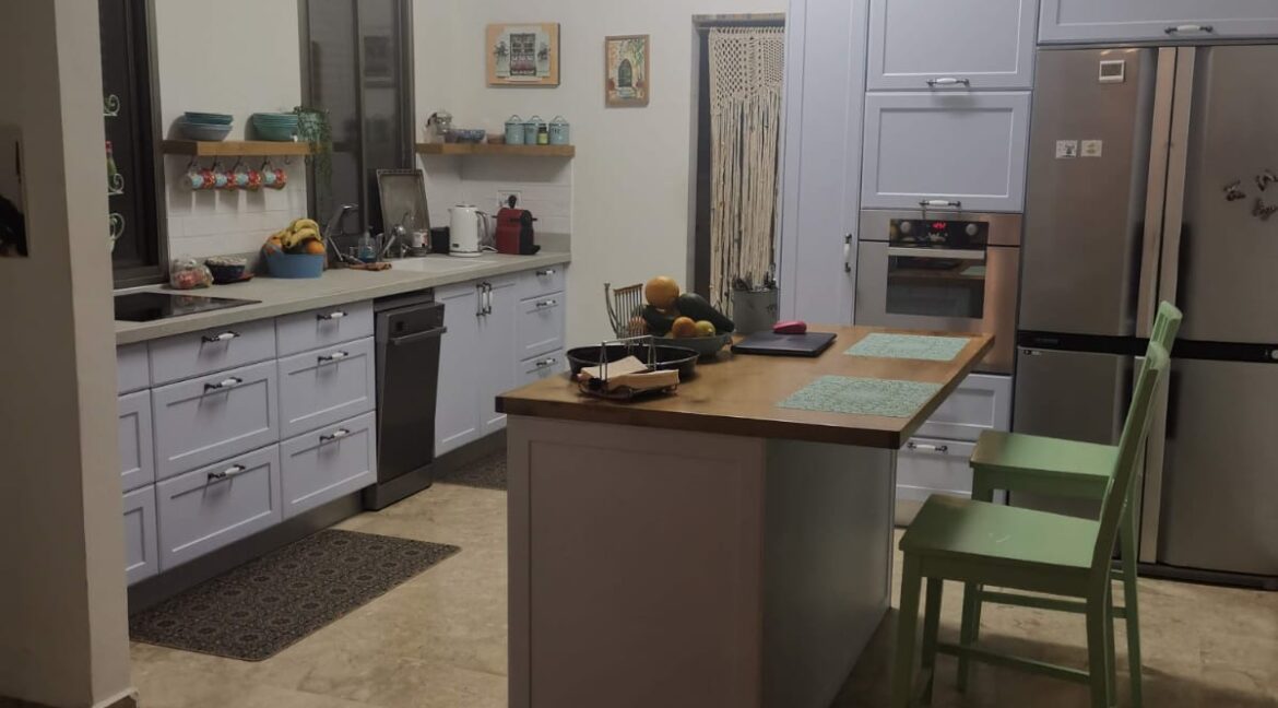 WhatsApp Image 2025-11-09 at 08.43.07