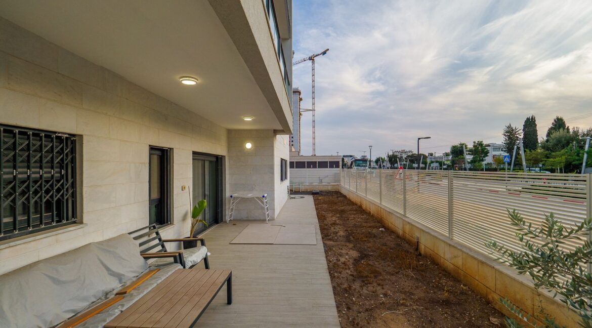 WhatsApp Image 2025-11-12 at 18.22.49 (4)