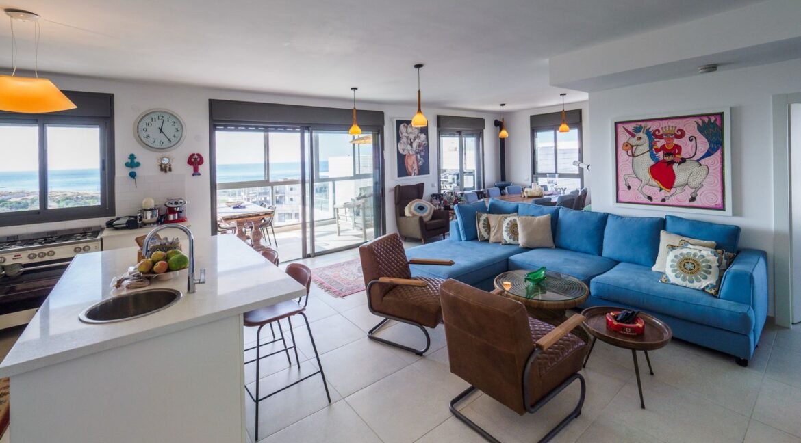 WhatsApp Image 2025-11-19 at 11.44.52