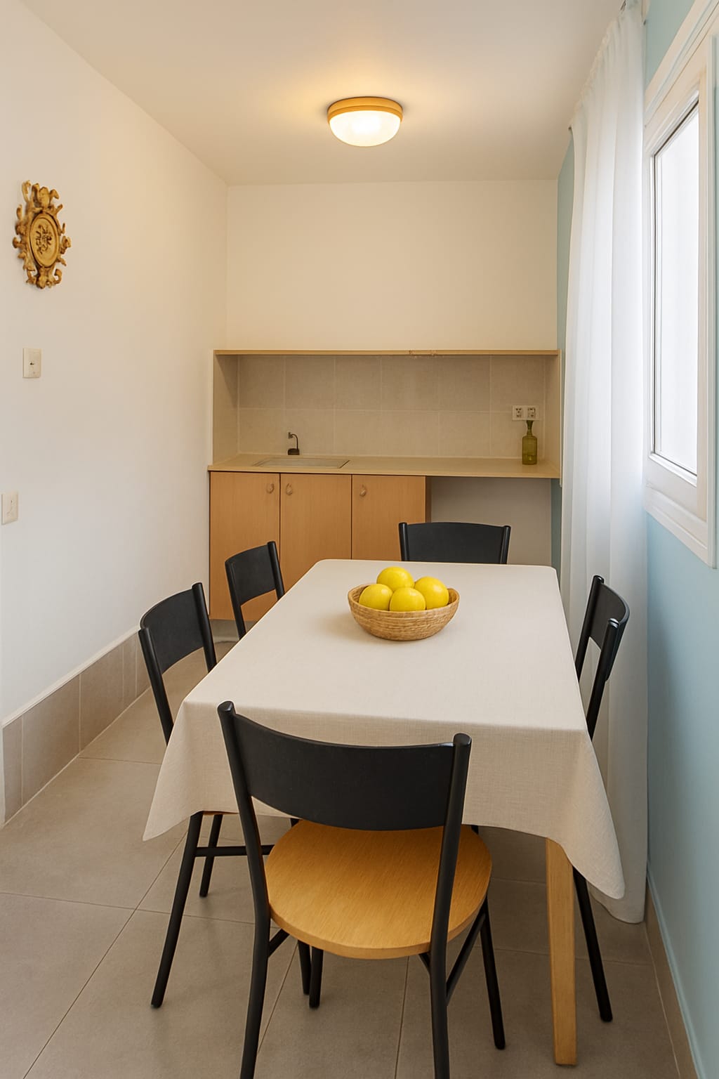 בבלעדיות! להשכרה יחידת דיור רח’ מול החורשה בנאות גולן