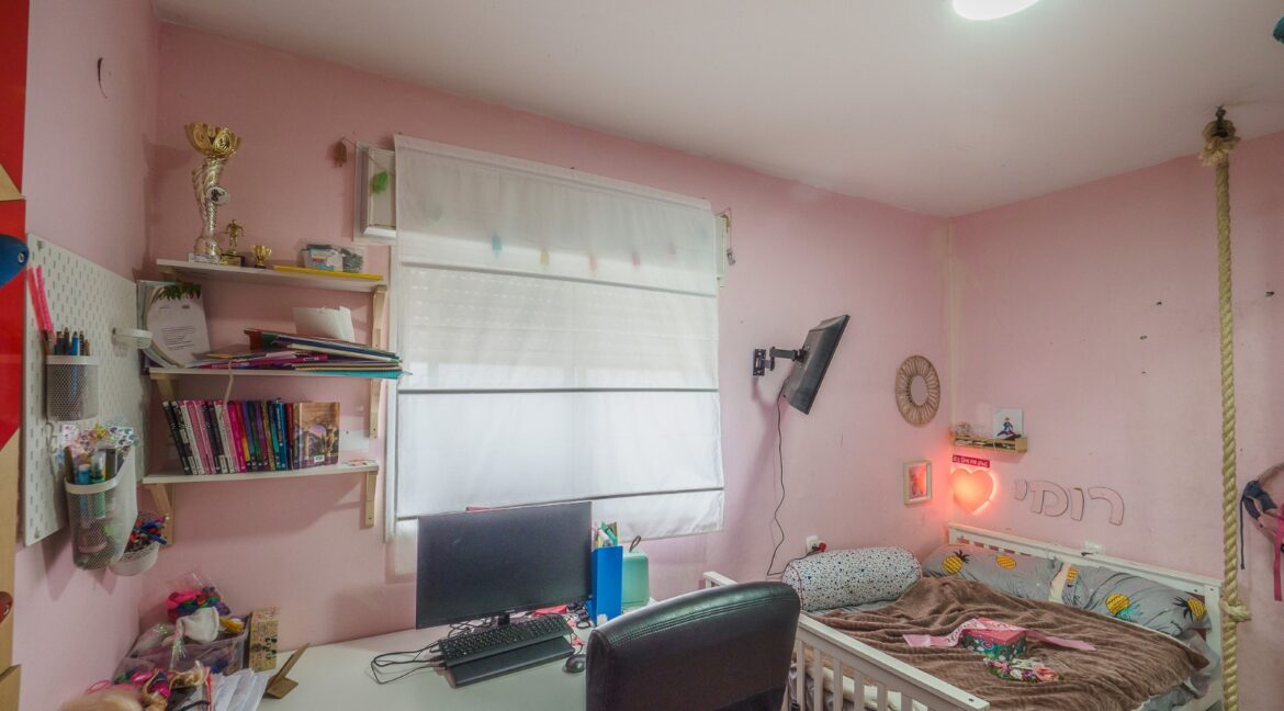 WhatsApp Image 2024-02-18 at 10.39.50 (1)