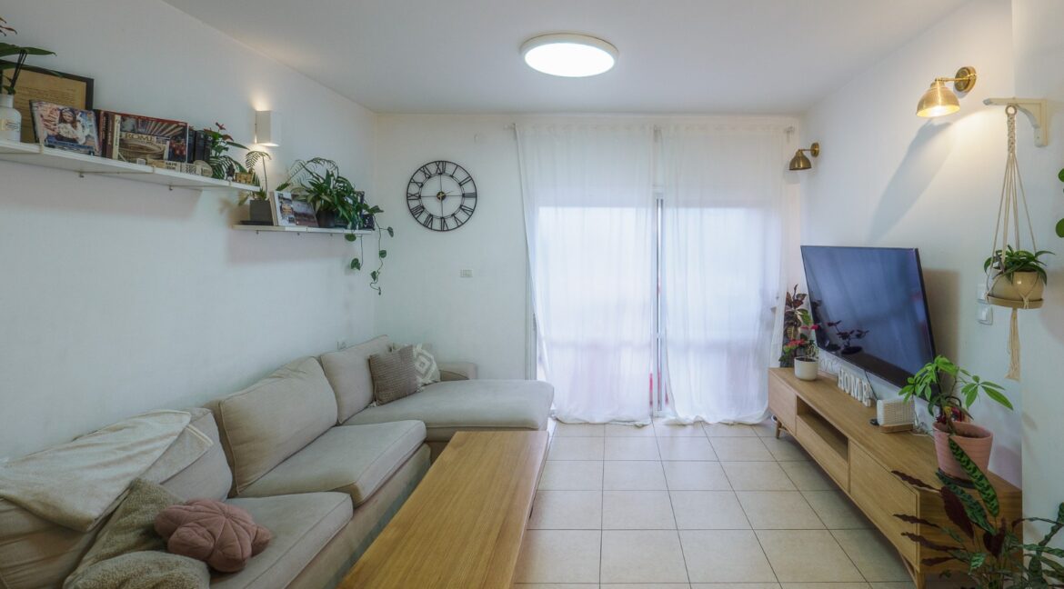 WhatsApp Image 2024-02-18 at 10.39.54 (1)