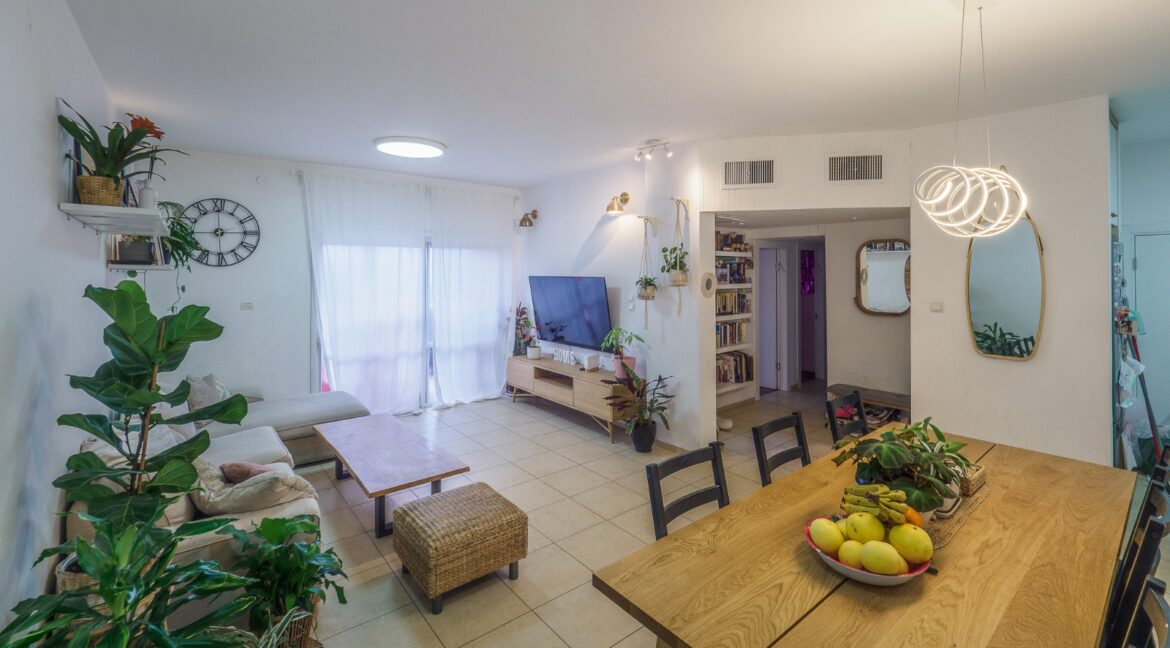 WhatsApp Image 2024-02-18 at 10.39.55