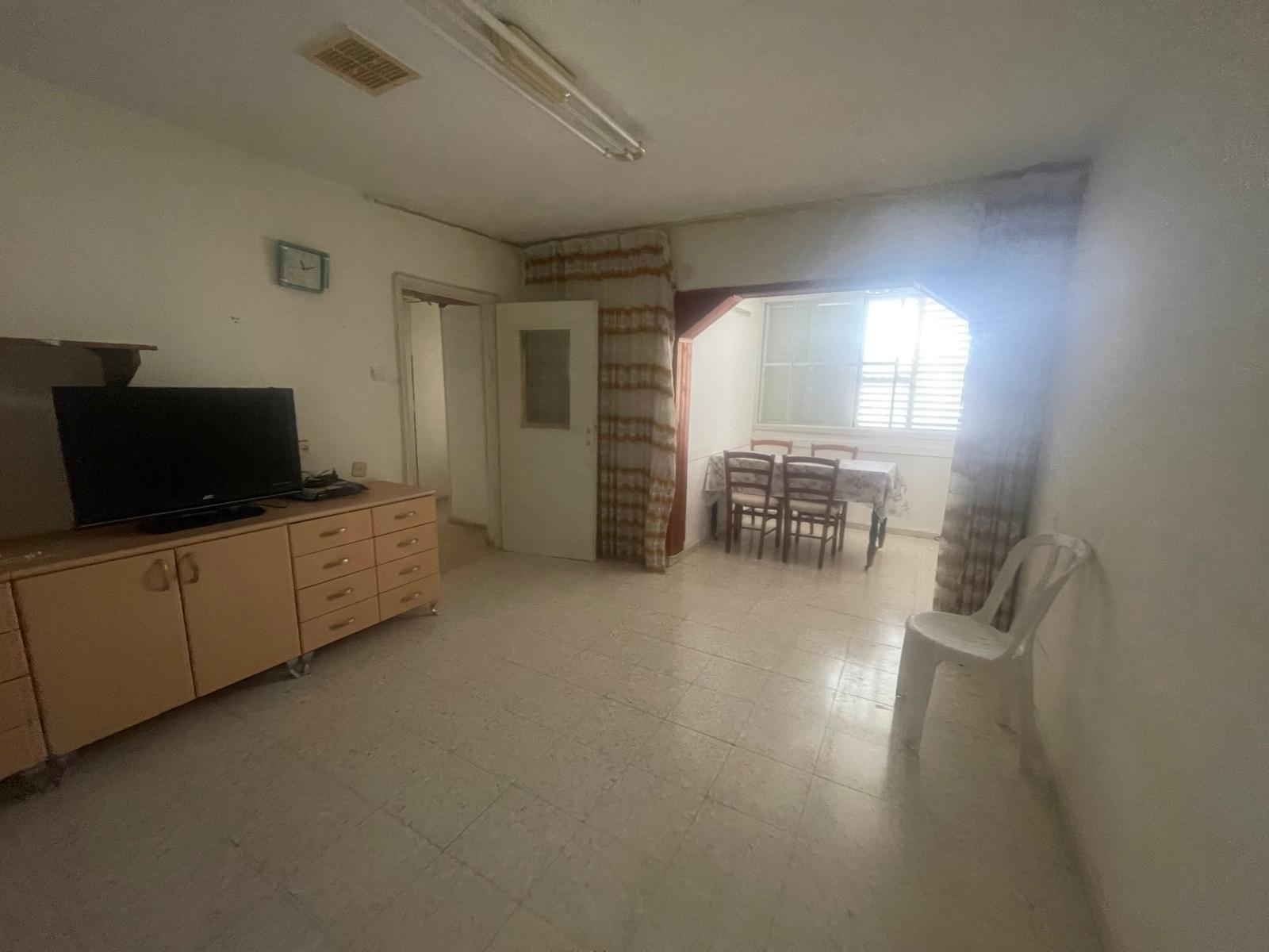 בבלעדיות- דירת 5 חדרים ברחוב נתן אלבז 146 בשלומי