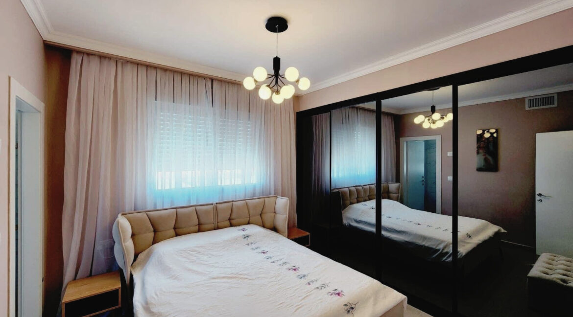 c7cfe89c-aef5-472c-8b18-f30d86f28d8f