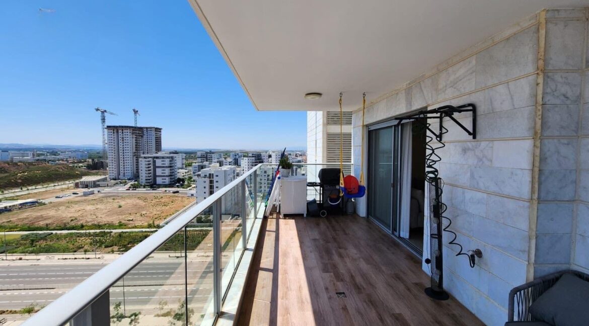 d8c5bbcc-5dd6-42e2-8d17-ed0c6c188e7a