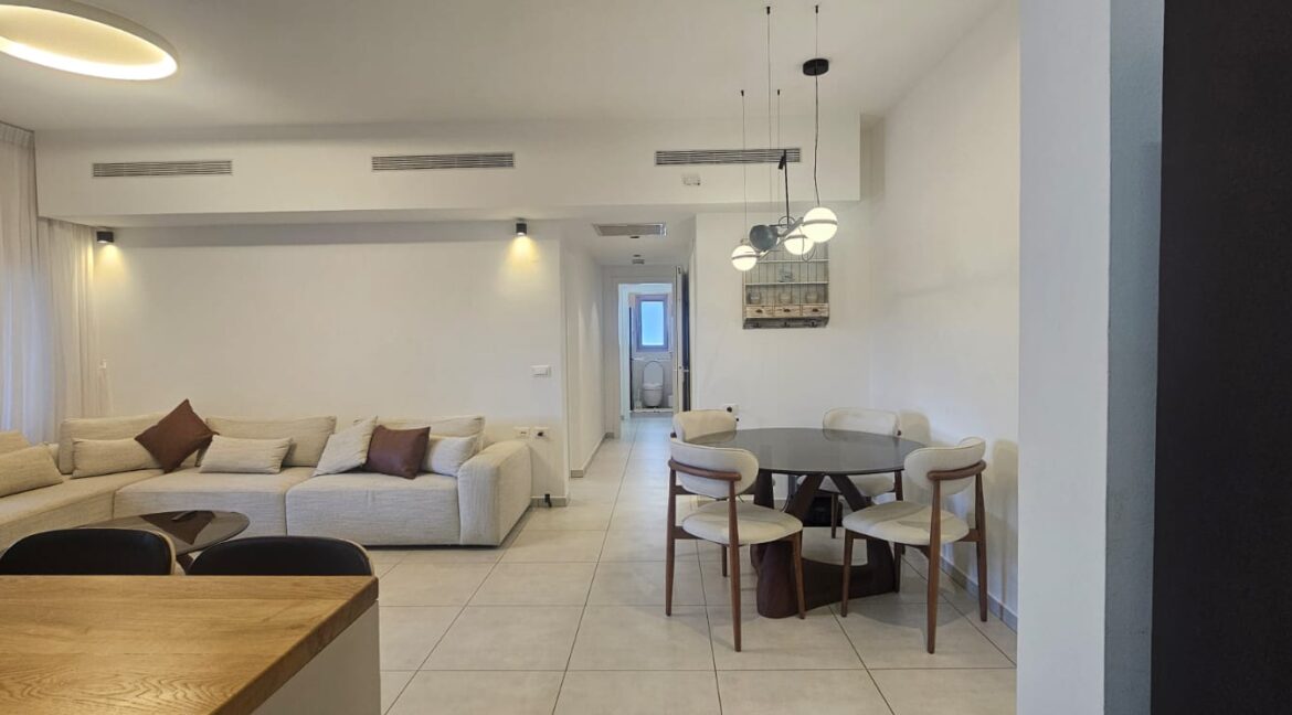 WhatsApp Image 2026-01-07 at 11.32.41 (4)