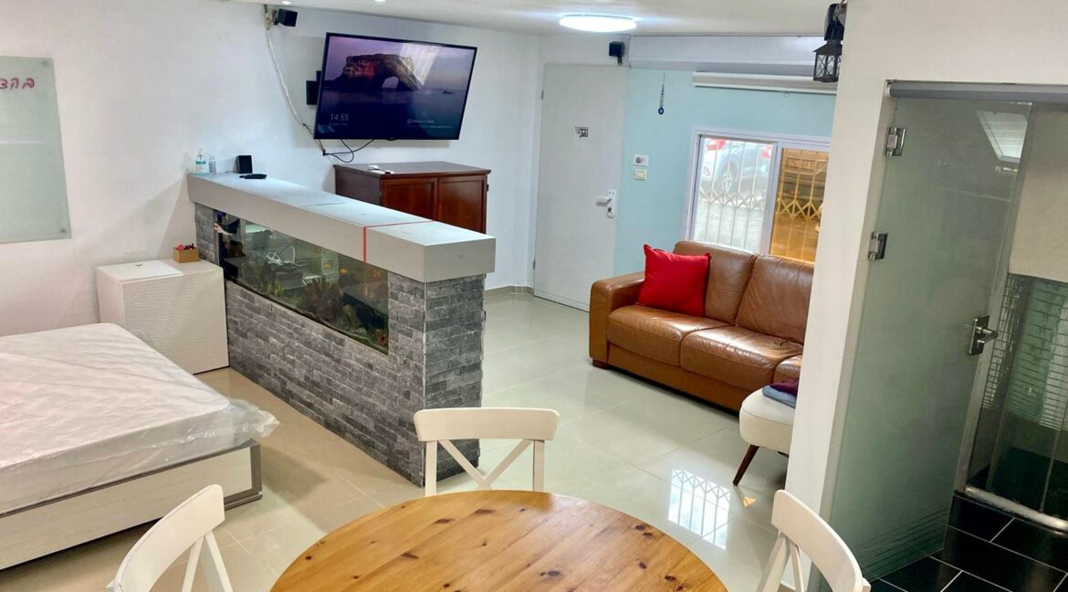 WhatsApp Image 2026-02-02 at 09.47.00