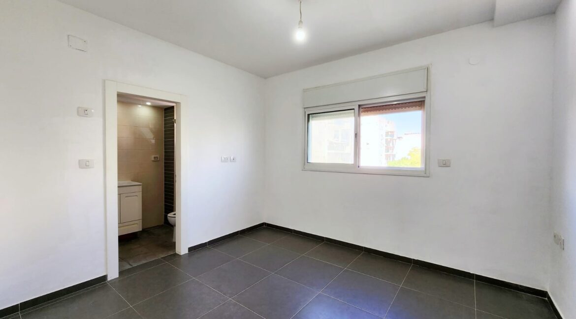 WhatsApp Image 2026-02-08 at 13.08.04 - נערך