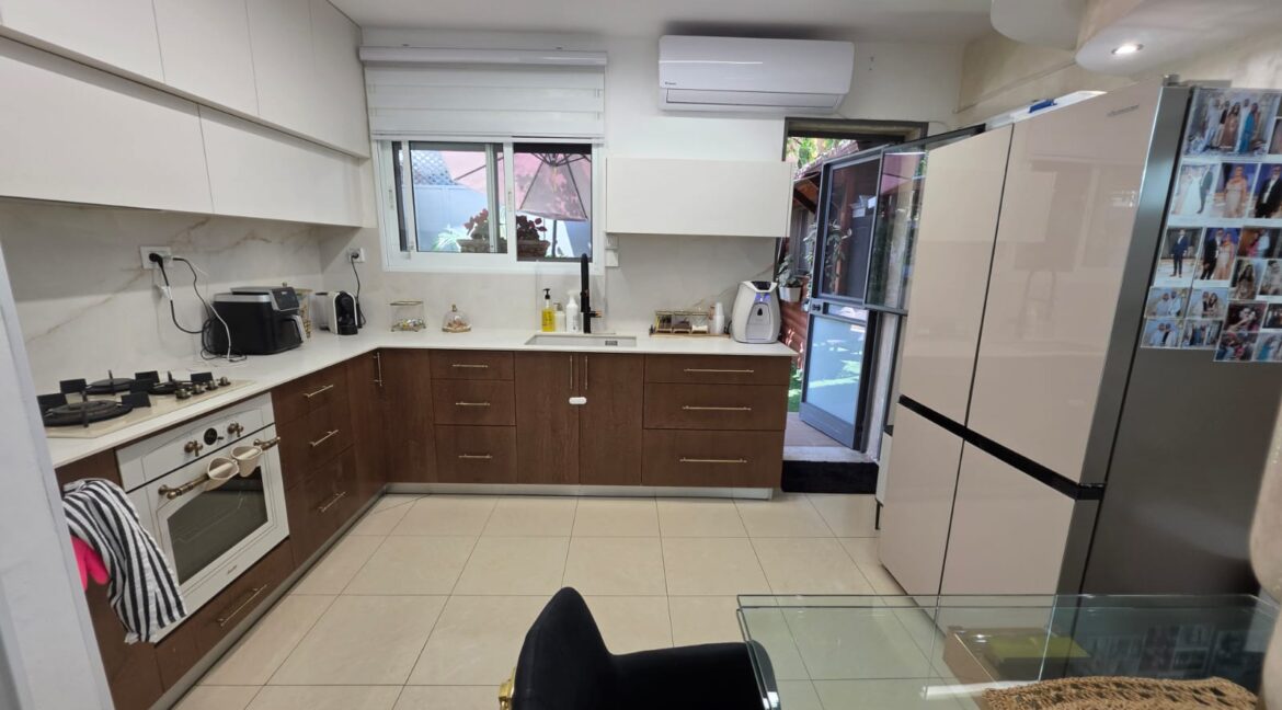 WhatsApp Image 2026-04-15 at 22.45.23 (4)