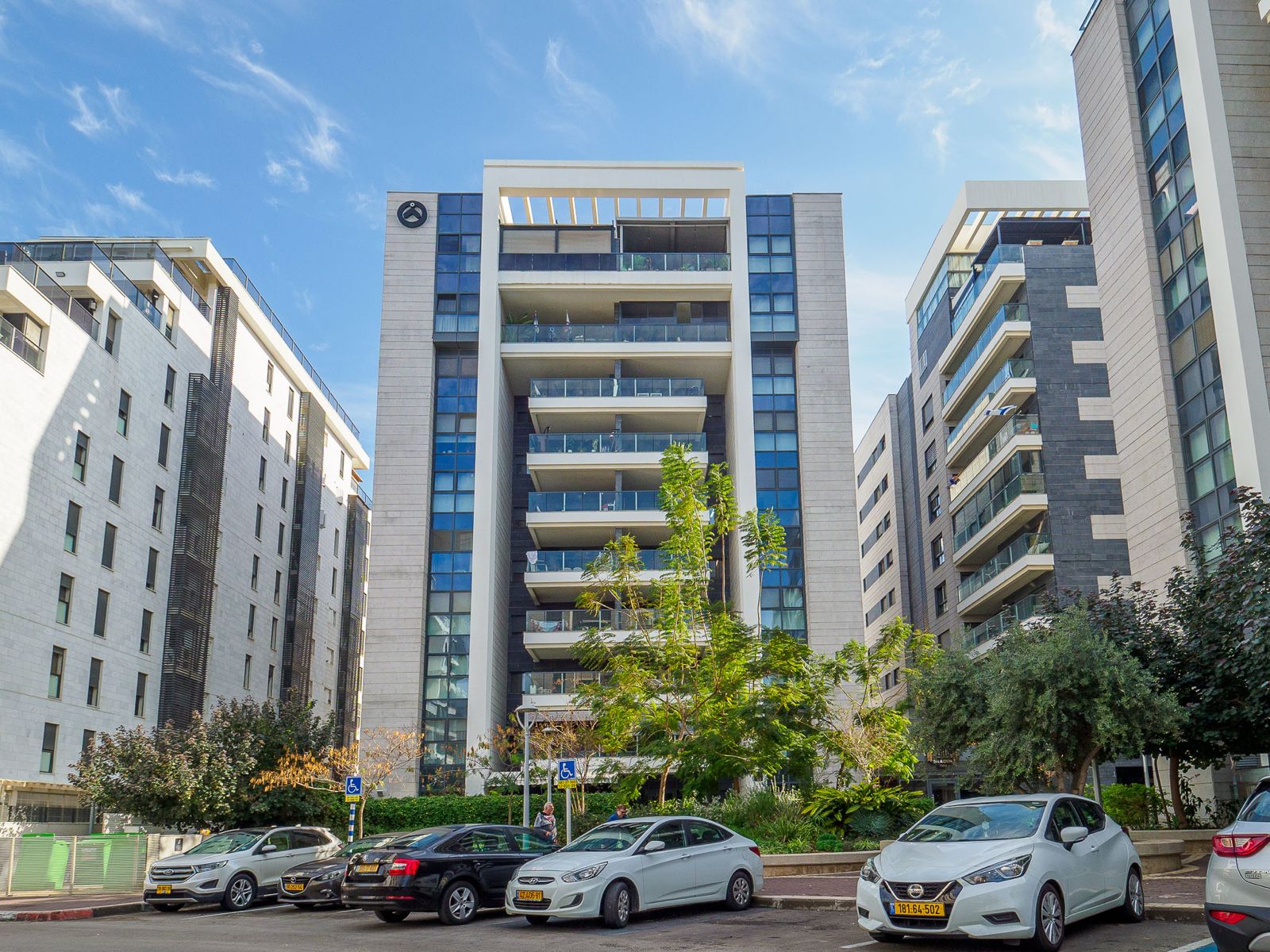 בבלעדיות- דירת 5 חדרים ברחוב מבוקש- פינסקר 8 בנהריה